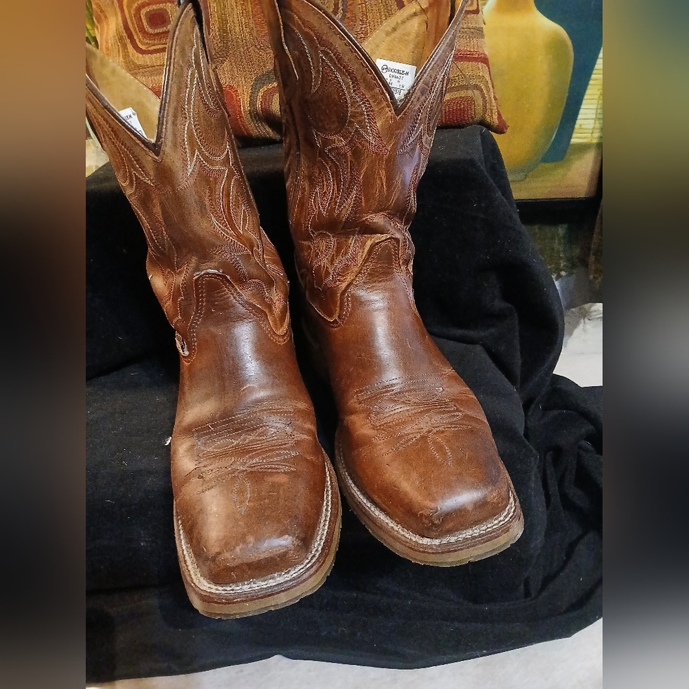 Vintage men's cowboy boots